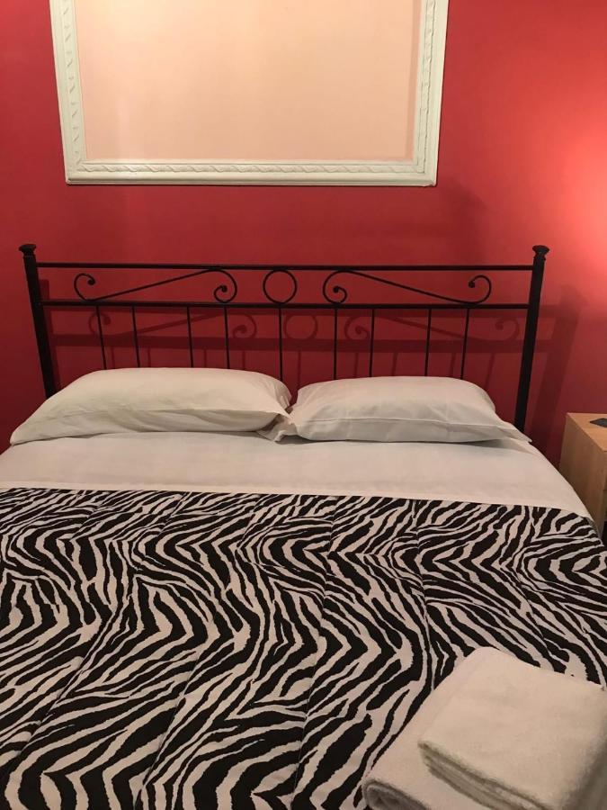 Chez Amelie Guest House Рим Экстерьер фото